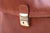 Aktentasche Braun Leder Schnalle Detailansicht | Fortis' Brief